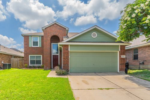 9885 Willowick Ave, Fort Worth, TX, 76108-4810 | Card Image