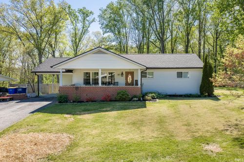 137 Edgewood Dr, Bedford, IN, 47421-3981 | Card Image