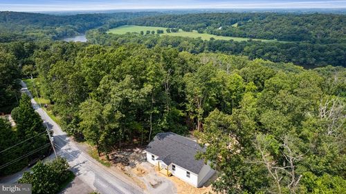 327 Red Bird Ln, HARPERS FERRY, WV, 25425-4539 | Card Image