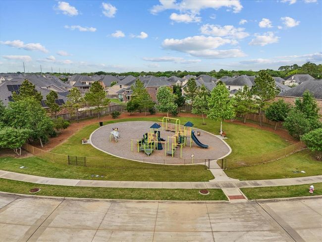 Aerial view of the neighborhood amenities | Image 45