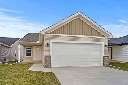 3 Eric Ct, Bloomington, IL, 61705-9206 | Card Image