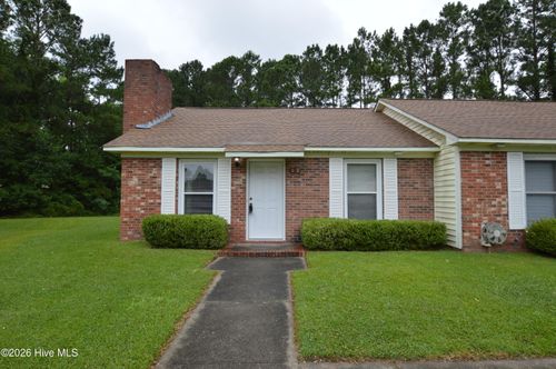 137 Windsor Ct, Jacksonville, NC, 28546-8639 | Card Image