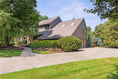 963 Mill Ridge Path Ne, Massillon, OH, 44646 | Card Image