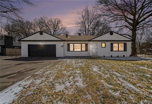 7300 Elm Ave, Raytown, MO, 64133-6442 | Card Image