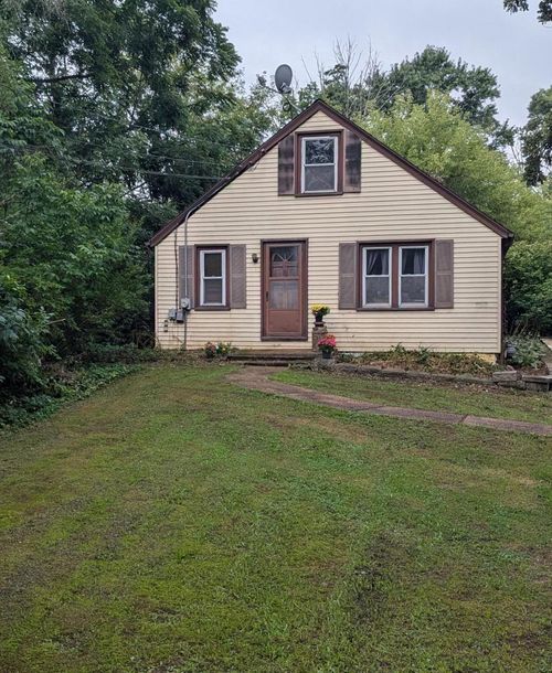 6115 S Linnie Lac Drive, New Berlin, WI, 53146 | Card Image