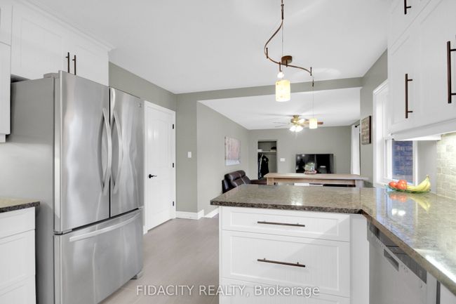6657 Bluebird St, House other with 3 bedrooms, 3 bathrooms and 4 parking in Kars ON | Image 21