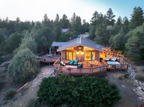 100 Cheyenne Dr, Durango, CO, 81303-3613 | Card Image