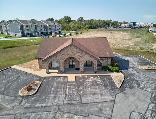 1776 Crosswinds Dr, Wentzville, MO, 63385-4832 | Card Image