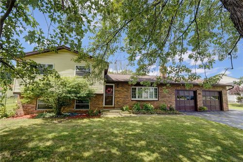 17 Mountbatten St, Rochester, NY, 14623-4456 | Card Image
