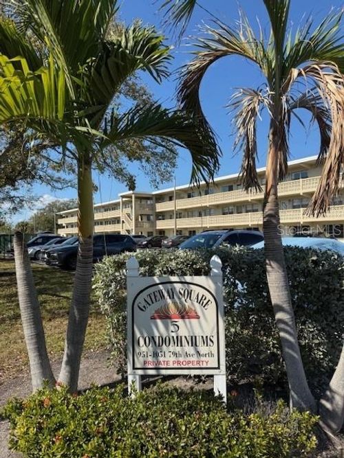 apt-202-1051 79th Ave N, ST PETERSBURG, FL, 33702-1127 | Card Image