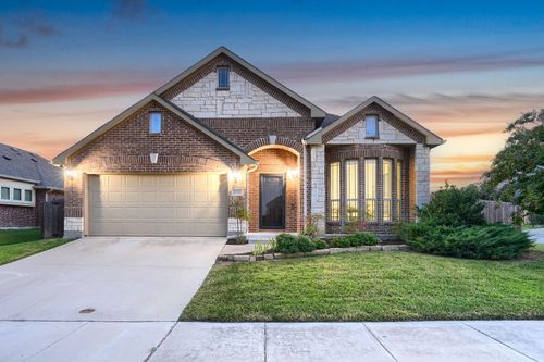 8808 Cassidy Ln, Aubrey, TX, 76227-1617 | Card Image