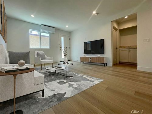 7328 Mclaren Ave, West Hills, CA, 91307-2123 | Card Image