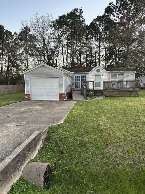 16132 Lone Star Ranch Dr, Conroe, TX, 77302-8301 | Card Image