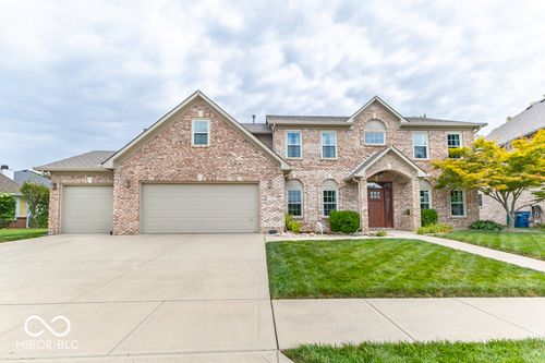 7551 Shannon Lakes Way, Indianapolis, IN, 46217-7441 | Card Image