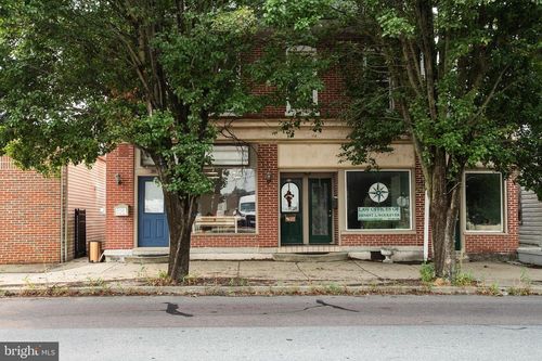40 W Main St, PALMYRA, PA, 17078-1627 | Card Image