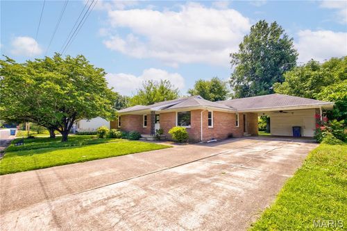 803 State St, Charleston, MO, 63834-1253 | Card Image