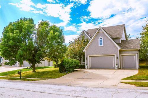 10308 N Lucerne Ave, Kansas City, MO, 64154-1868 | Card Image