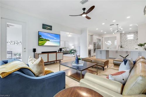 1-203-9242 Tesoro Ln, NAPLES, FL, 34114-9536 | Card Image