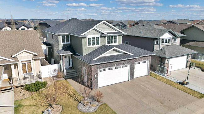 70 Voisin Close, House detached with 4 bedrooms, 2 bathrooms and 3 parking in Red Deer AB | Image 3