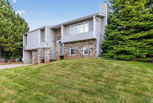 4757 Summerset Dr, Rapid City, SD, 57702-9203 | Card Image