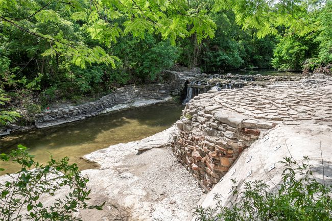 Waters flow and nature abounds in this scenic and beautiful park! | Image 27