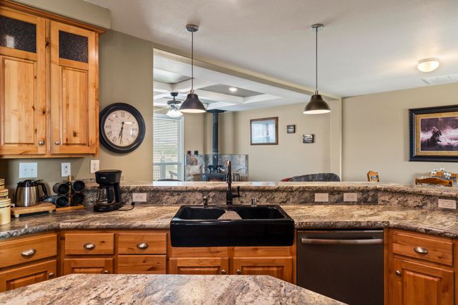 Kitchen | Image 14