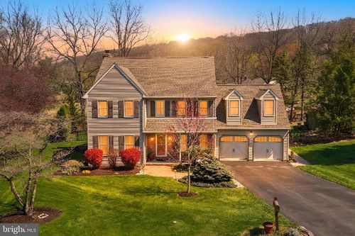 1625 Arrowwood Dr, EASTON, PA, 18040-8403 | Card Image