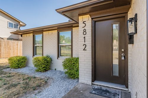 5812 Regatta Cir, Dallas, TX, 75232-2450 | Card Image