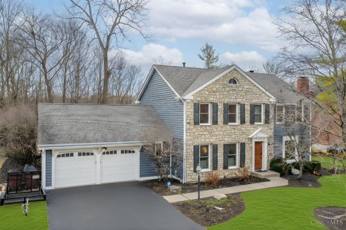 9933 Hampstead Ct, West Chester, OH, 45241-3648 | Card Image