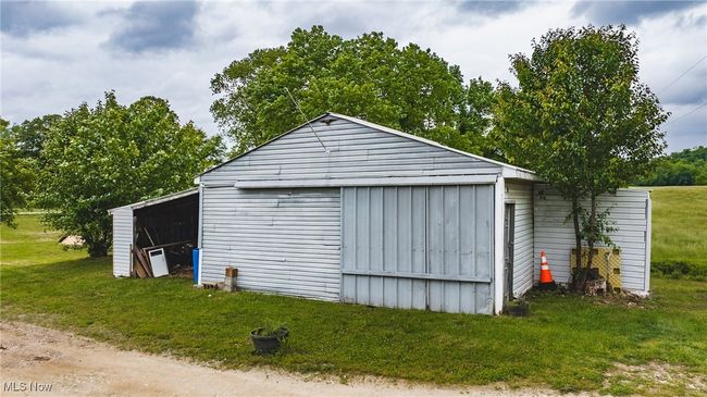 View of garage | Image 5
