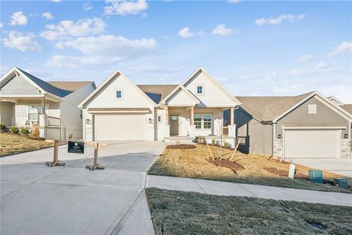 2156 Black Walnut Dr, Liberty, MO, 64068-7451 | Card Image