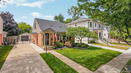 357 Sunset St, Plymouth, MI, 48170-1008 | Card Image