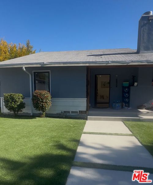 6824 Chimineas Ave, Reseda, CA, 91335-4527 | Card Image