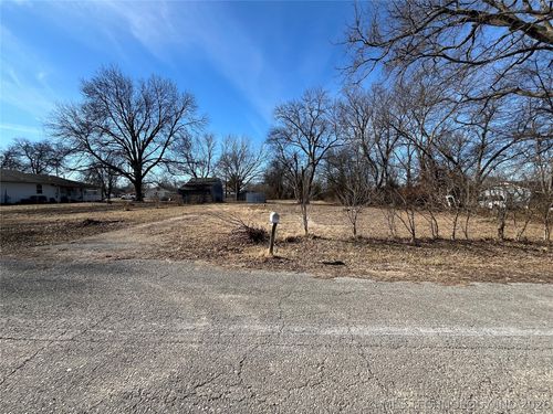 107 S Collins St, Fairland, OK, 74343-4505 | Card Image