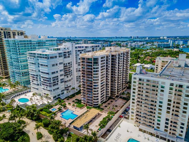 804 - 10175 Collins Ave, Condo with 3 bedrooms, 3 bathrooms and null parking in Bal Harbour FL | Image 44