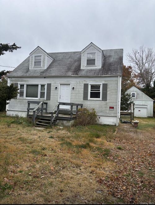 56 Inlet Rd W, Hampton Bays, NY, 11946-1569 | Card Image