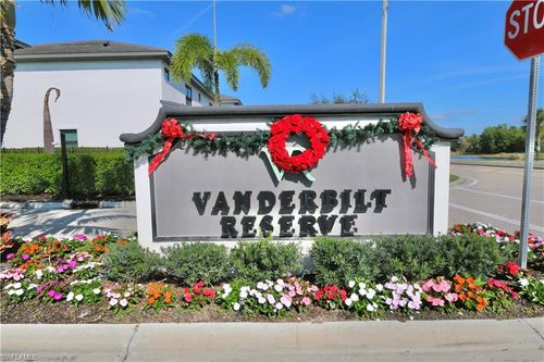 7352 Rockefeller Dr, NAPLES, FL, 34119-9847 | Card Image