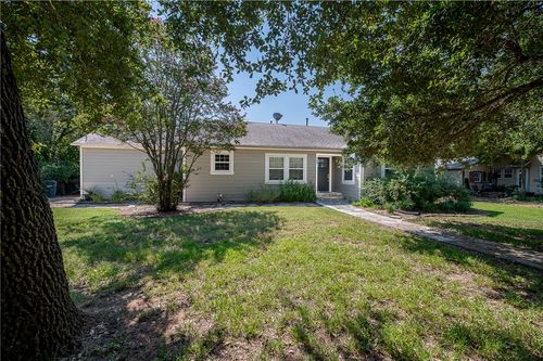 709 Inwood Drive, Bryan, TX, 77802 | Card Image