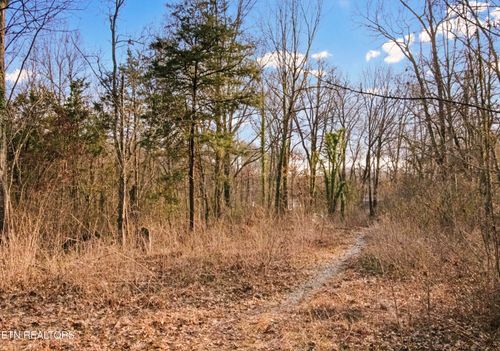 740 & 742 Hialeah Dr, Knoxville, TN, 37920-4183 | Card Image