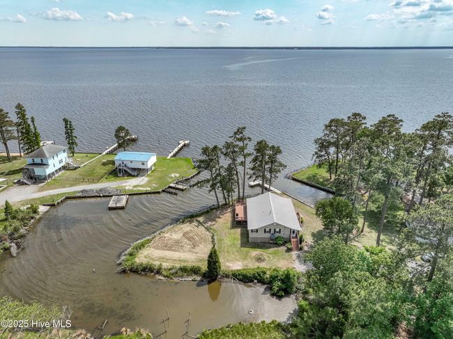 966 W Island View Rd, House other with 3 bedrooms, 2 bathrooms and null parking in Bath NC | Image 5
