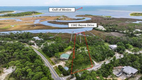 1582 Bayou Dr, Carrabelle, FL, 32322 | Card Image