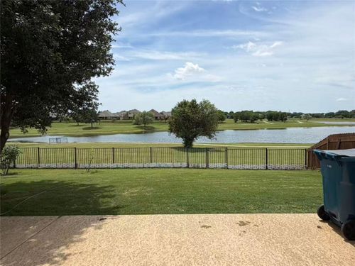 832 Cheyenne Dr, Aubrey, TX, 76227-1247 | Card Image