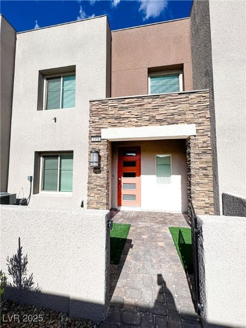 1058-600 N Carriage Hill Dr, Las Vegas, NV, 89138-4663 | Card Image