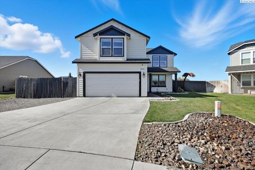 6310 Maryhill Ln, Pasco, WA, 99301-9730 | Card Image