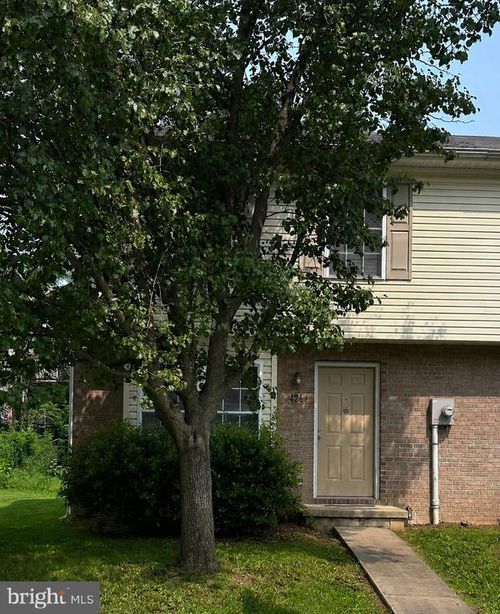 426 Ridgefield Ave, STEPHENS CITY, VA, 22655-2903 | Card Image