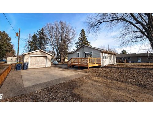 663B E Main St, Ellsworth, WI, 54011-9149 | Card Image
