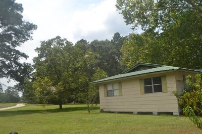 6919 County Line Rd., House other with 4 bedrooms, 2 bathrooms and null parking in Silsbee TX | Image 3