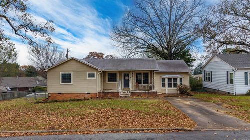 6 Floral Ln, North Little Rock, AR, 72118-5112 | Card Image