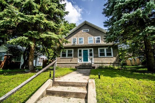 1127 Independence Ave, Waterloo, IA, 50703-4233 | Card Image