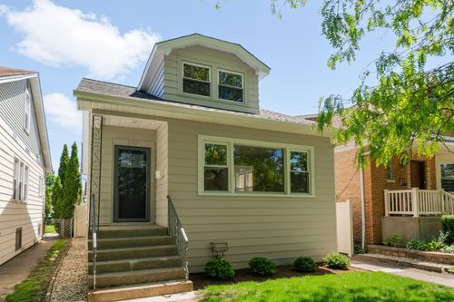 5747 N Melvina Ave, CHICAGO, IL, 60646-6121 | Card Image